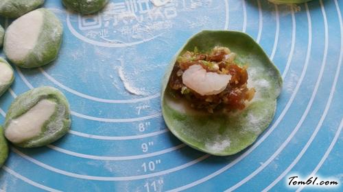 【翡翠白菜水饺】
