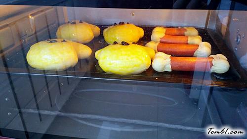 【小狗啃骨头汉堡】