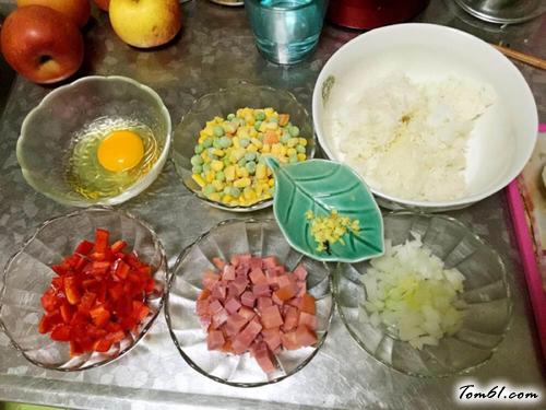 【什锦吐司咖喱炒饭】