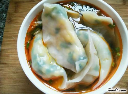 【海米韭菜鸡蛋水饺】