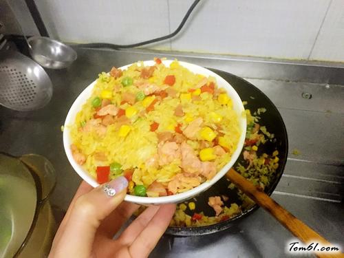 【蒜香鸡肉咖喱炒饭】