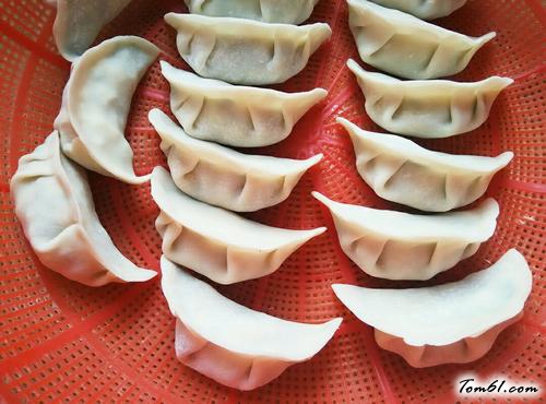 【海米韭菜鸡蛋水饺】