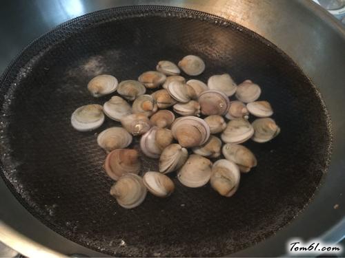 【粤式海鲜面】