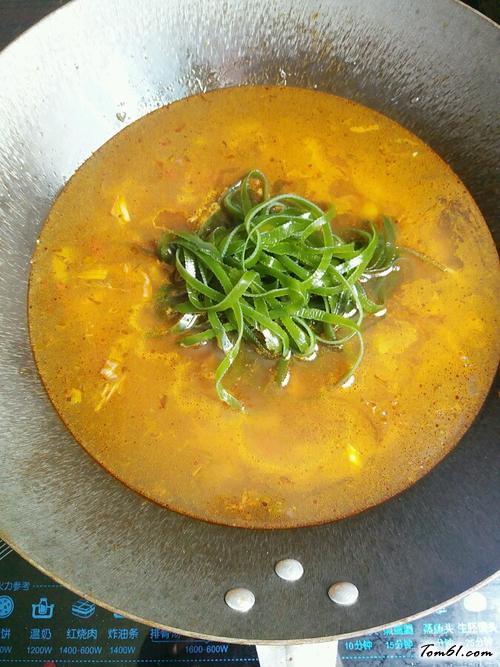 【酸辣土豆粉】