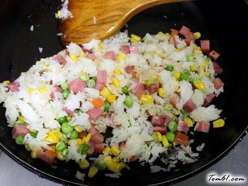 【什锦吐司咖喱炒饭】