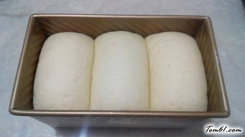 【蛋香黄油吐司】