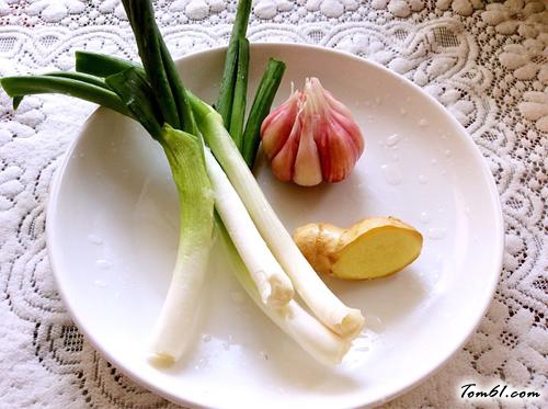 【猪肉山芹菜饺子】