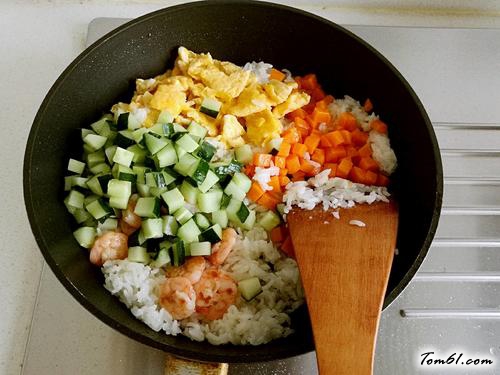 【虾仁炒饭】
