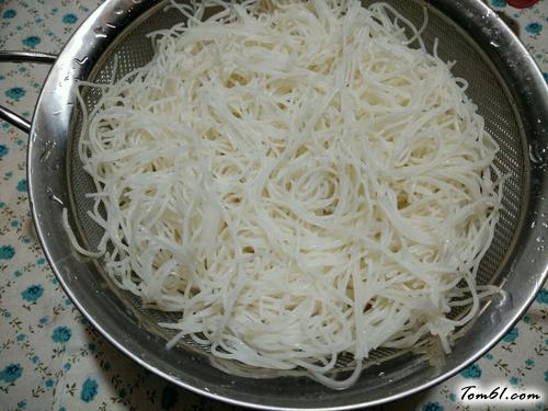 【鸡蛋炒米粉】