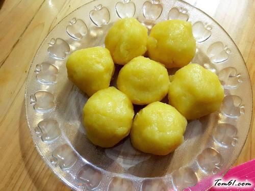 【玉米面奶黄包】