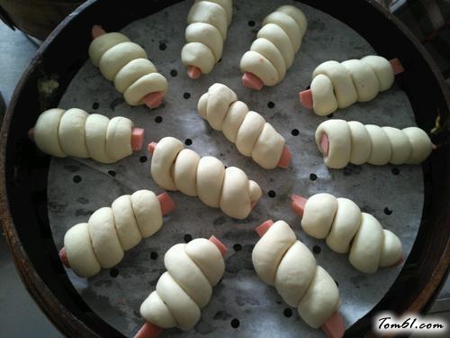 【火腿卷馒头】