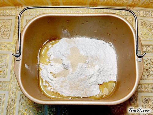 【南瓜煉奶土司】