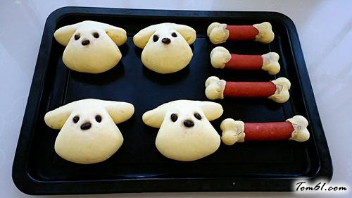 【小狗啃骨头汉堡】