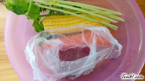【胡萝卜玉米饺子】