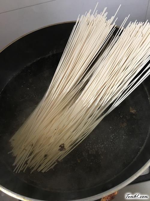 【牛肉汤面】