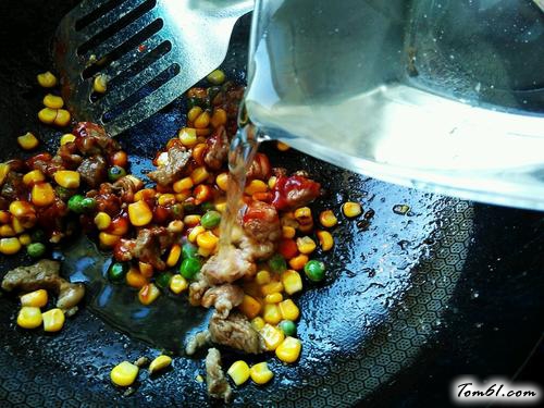 【番茄(黑椒)什锦牛腩意粉】