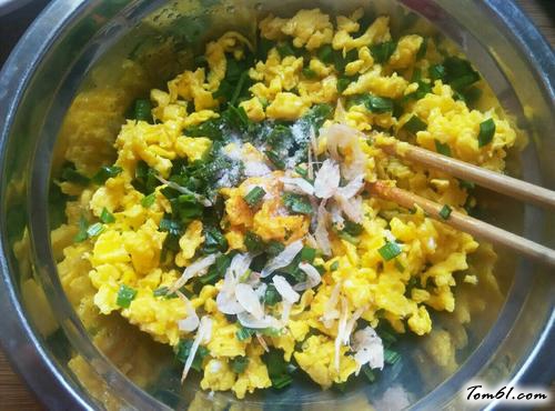 【海米韭菜鸡蛋水饺】