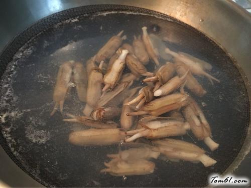 【粤式海鲜面】