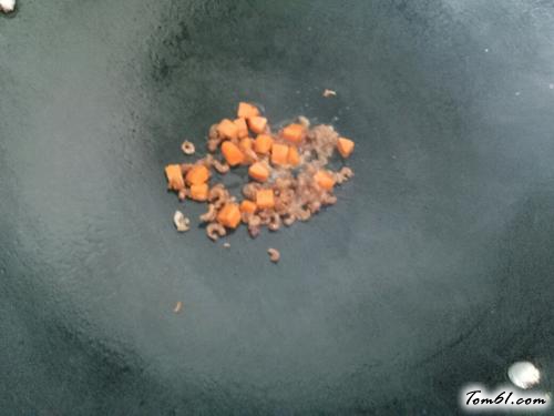 【圣女果杂蔬鸡蛋炒饭】