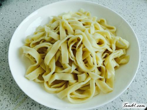 【番茄鸡蛋拌面】