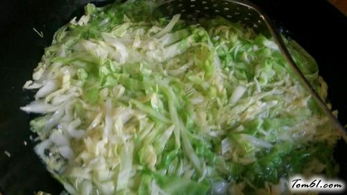 【翡翠白菜水饺】