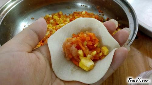 【胡萝卜玉米饺子】
