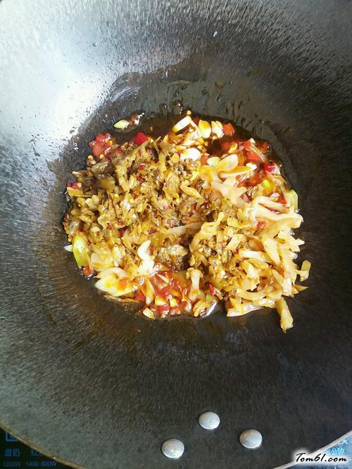 【酸辣土豆粉】