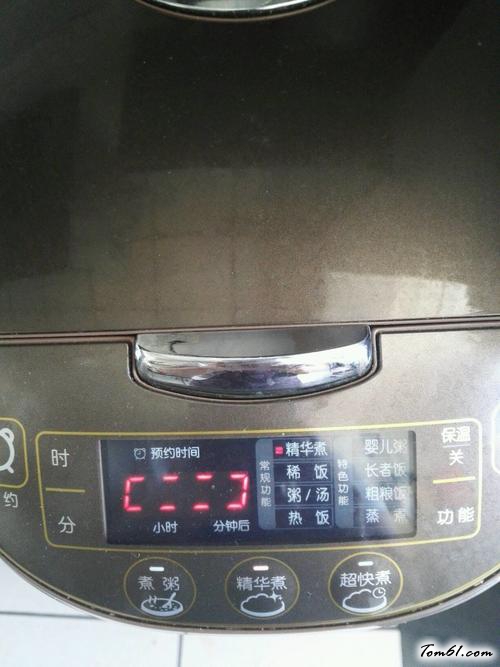 【排骨焖饭】