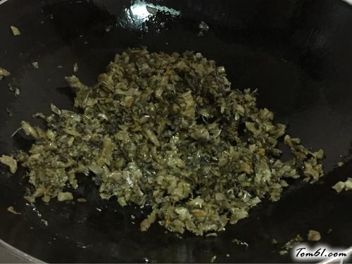 【酸菜猪肉包】
