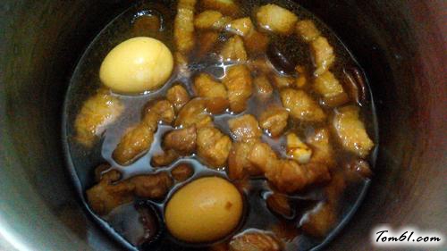 【卤肉饭】