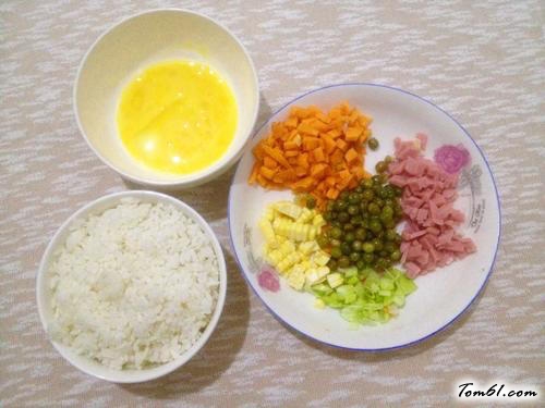 【番茄酱蛋炒饭】