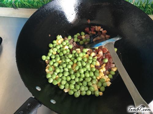 【什锦豌豆糯米饭】
