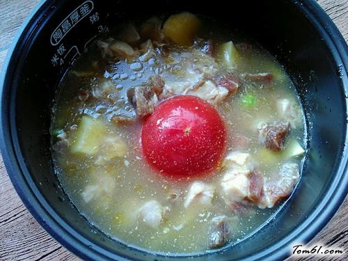 【番茄牛腩焖米饭】