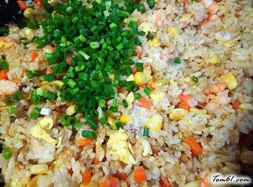 【咖哩虾仁炒饭】