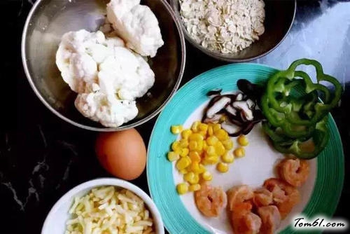 【低卡花菜鲜虾披萨】