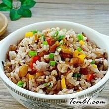 彩椒培根炒黑米饭的做法