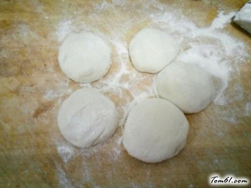 【鸡蛋茴香素包子】