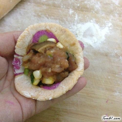 【彩虹猪肉虾仁水饺】