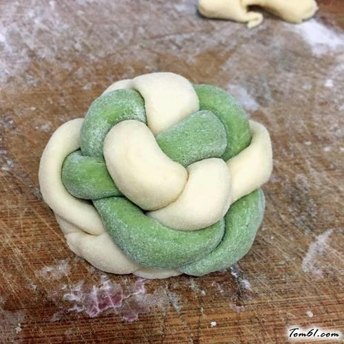 【绣球馒头】