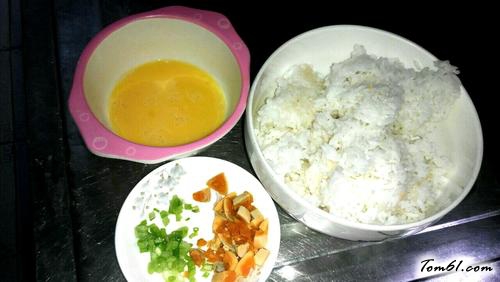 【咸鸭蛋炒饭】