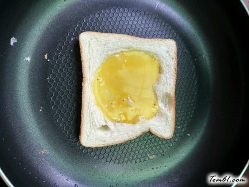 【鸡蛋煎面包片】