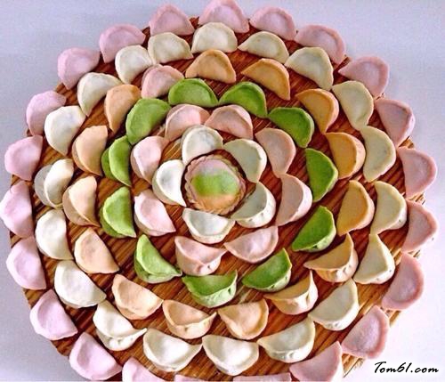 【肉三鲜五彩饺子】