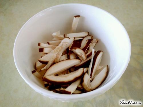 【石锅拌饭】