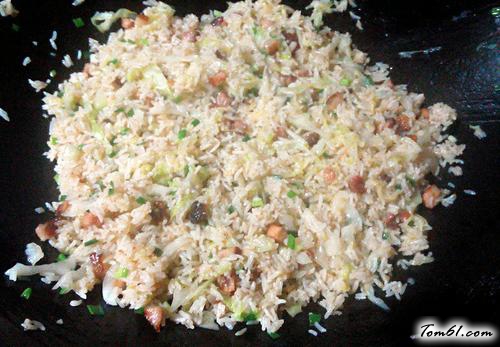 【叉烧包菜炒饭】