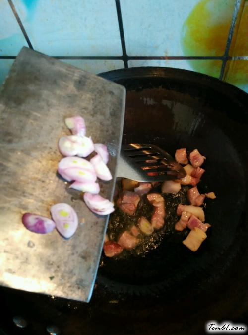 【咖喱肉盖浇饭】