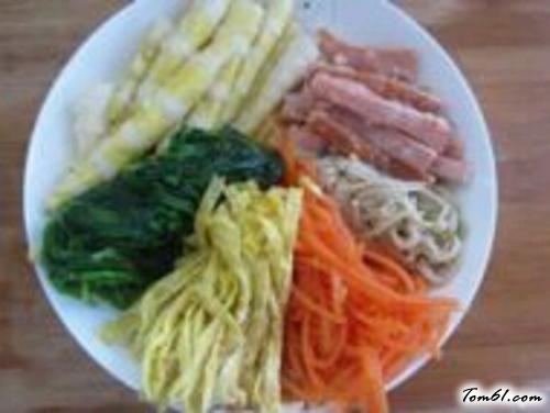【韩式石锅拌饭】