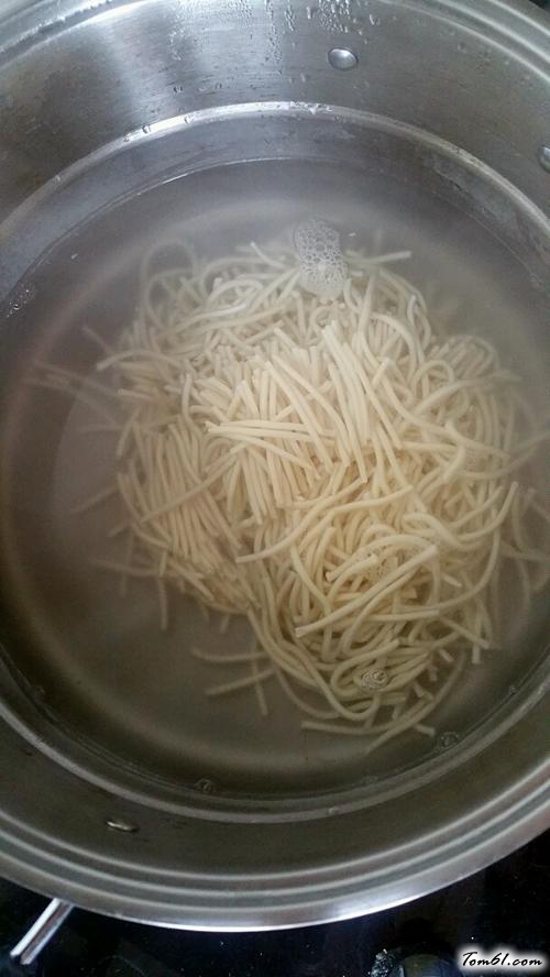 【二节子素炒面】