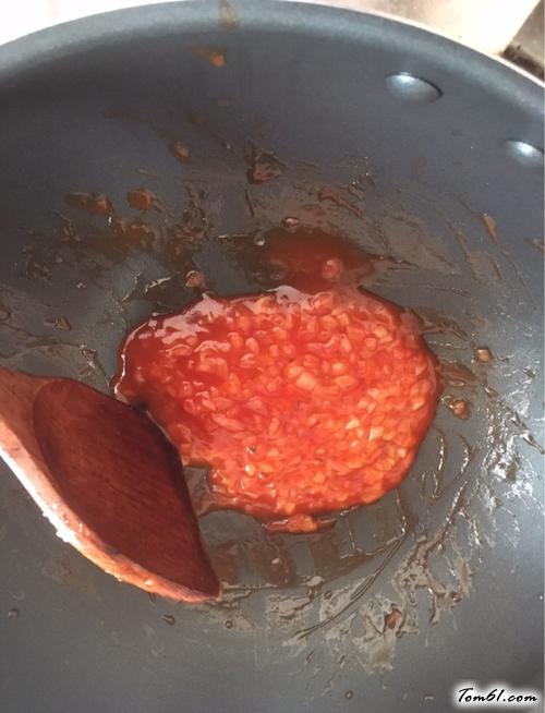【火腿蔬菜披萨，（面包机发面）】