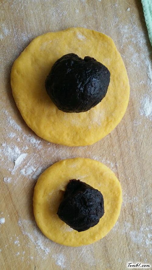 【南瓜葫芦娃豆沙包】