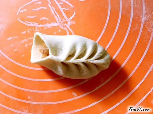 【羊肉萝卜馅包子】